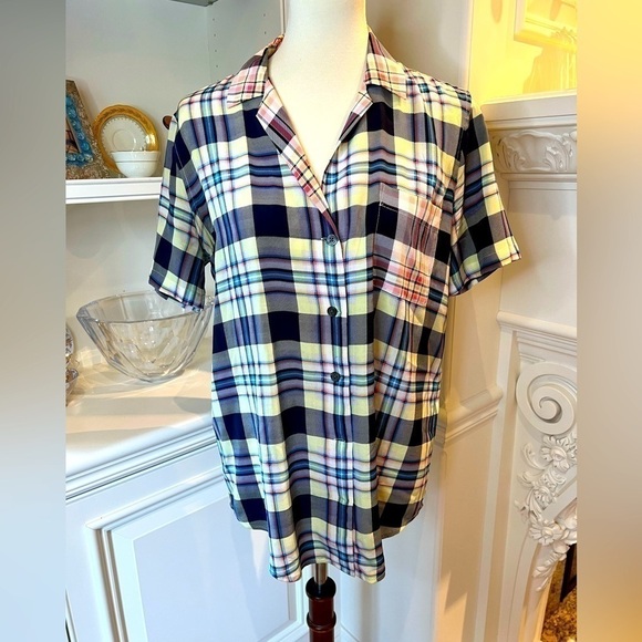 EQUIPMENT FEMME ESSENTIAL SILK SLIM SHORT SLEEVE PLAID BUTTON DOWN SIZE MEDIUM - Picture 2 of 10